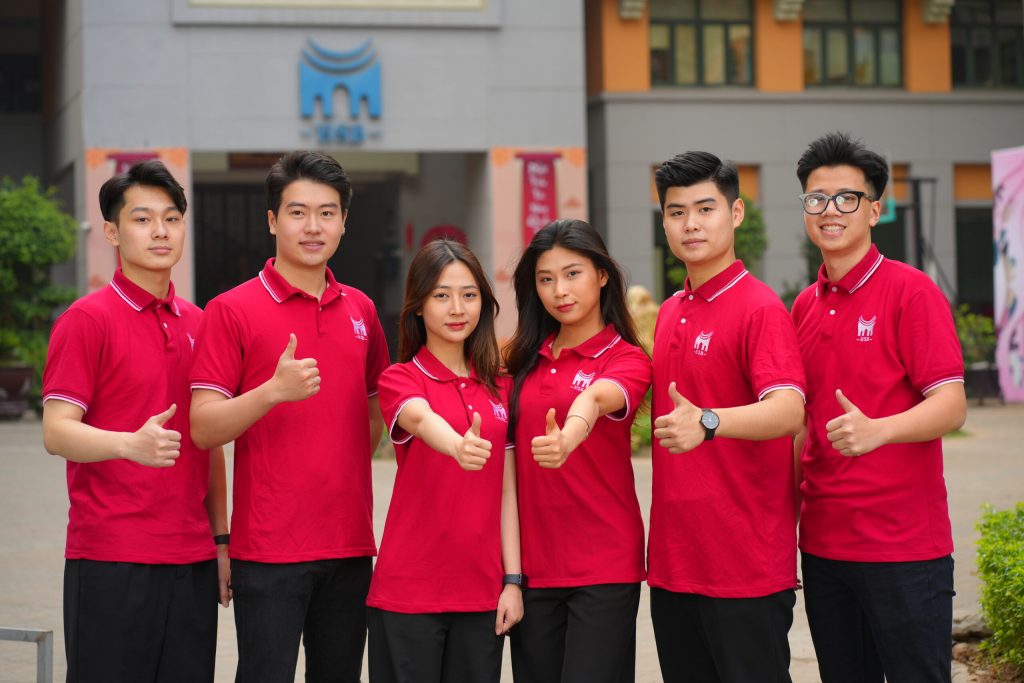 Đồng phục Trường Quản trị và Kinh doanh - Đại học Quốc gia Hà Nội