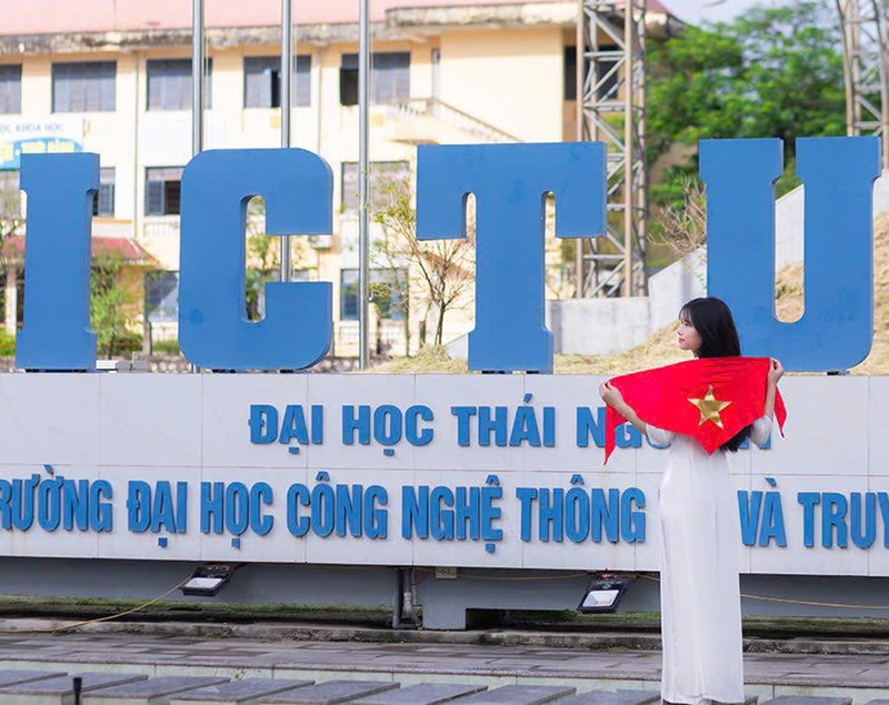 Trương-Đại-Học-Cong-nghe-thong-tin-va-Truyen-thong-Đại-Học-Thai-Nguyen-6