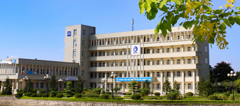 Trương-Đại-Học-Cong-nghe-thong-tin-va-Truyen-thong-Đại-Học-Thai-Nguyen-1