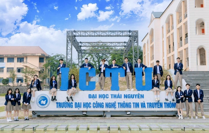 Trương-Đại-Học-Cong-nghe-thong-tin-va-Truyen-thong-Đại-Học-Thai-Nguyen-7
